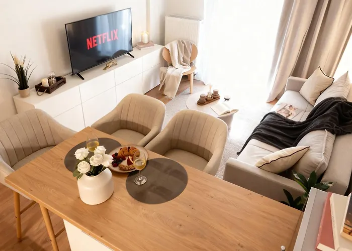 Maison Koromila - Boutique Apartment By The Sea